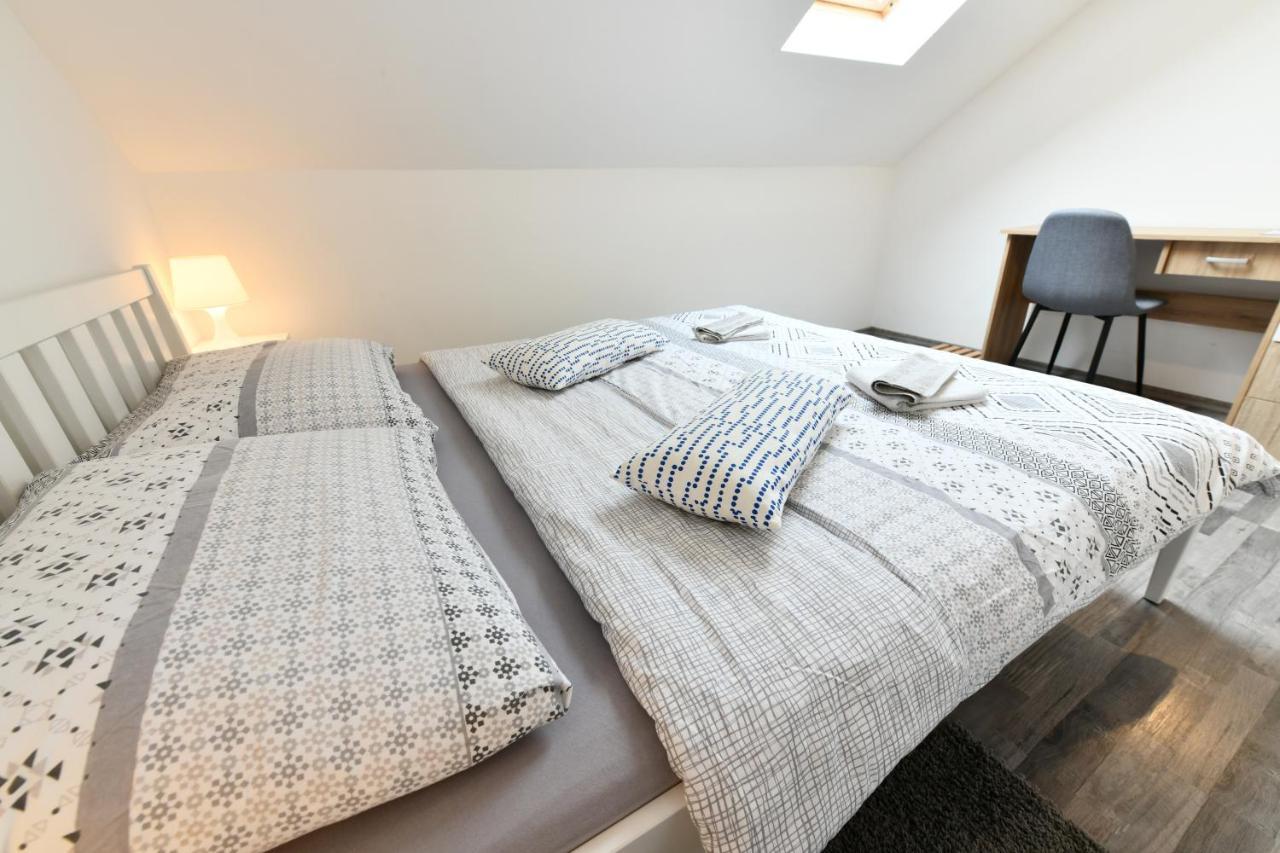Apartman Mate Rakovica Exteriör bild