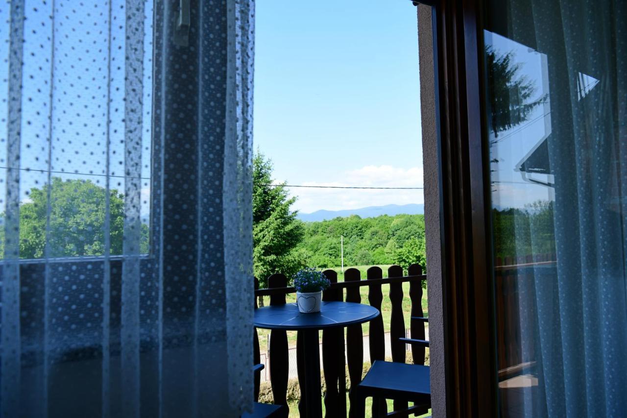 Apartman Mate Rakovica Exteriör bild