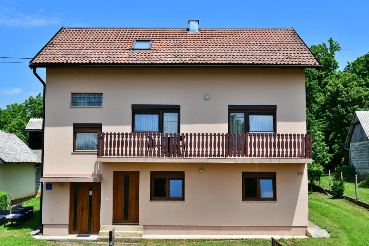 Apartman Mate Rakovica Exteriör bild